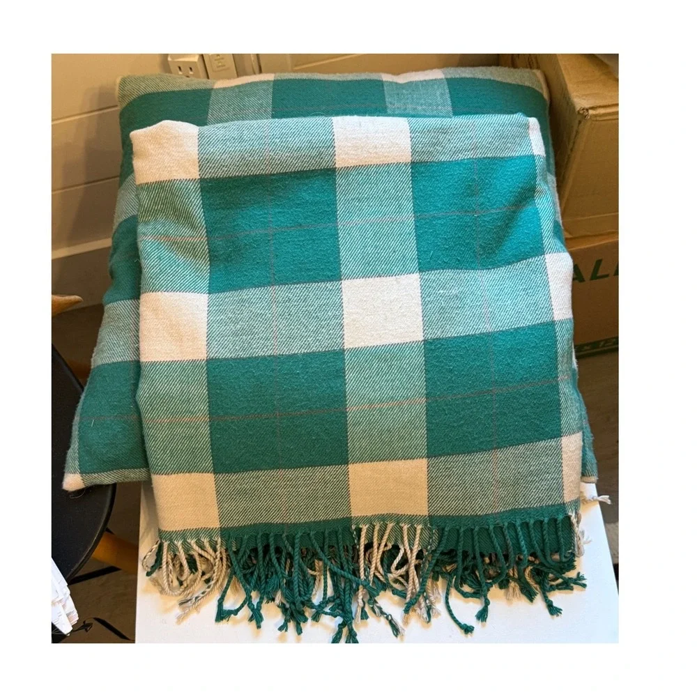Joann's Throw Blanket Pillow Set OS Green Cream Buffalo Check Plaid 4